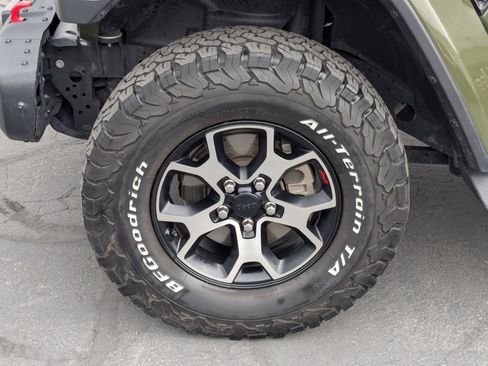 Used 2021 Jeep Wrangler Unlimited Rubicon AWD/4WD image 13