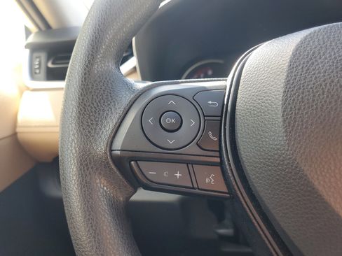 Used 2023 Toyota RAV4 LE image 21