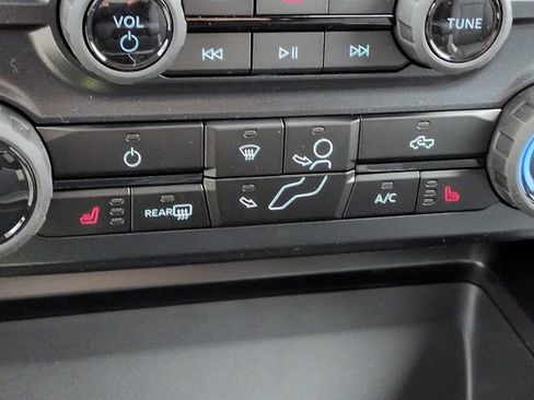 New 2026 Ford F250 XLT w/ XLT Premium Package image 25