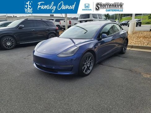 Used 2021 Tesla Model 3 Standard Range Plus RWD image 1