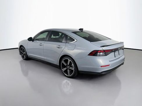 Used 2025 Honda Accord Sport image 8