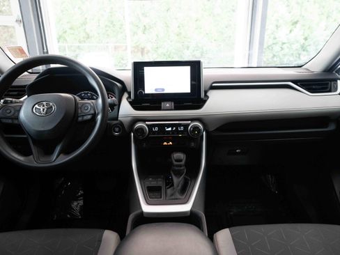Certified 2024 Toyota RAV4 XLE FWD image 21