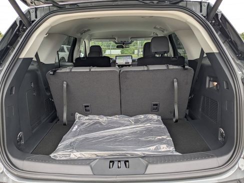 New 2026 Ford Explorer Active w/ Active Comfort Package image 12