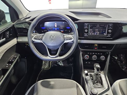 New 2026 Volkswagen Tiguan SE R-Line FWD image 15