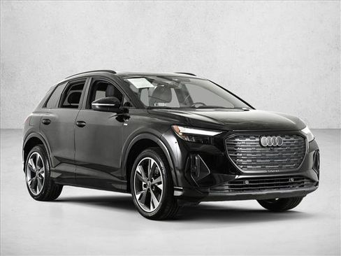 Used 2023 Audi Q4 e-tron Premium Plus w/ Premium Plus AWD/4WD image 3
