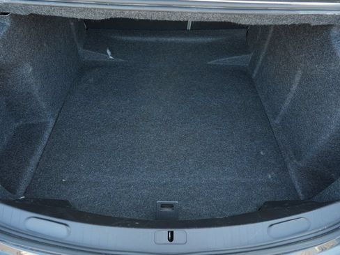 Used 2015 Chevrolet Impala LT FWD image 25