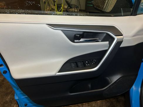 Used 2021 Toyota RAV4 Adventure AWD/4WD image 21