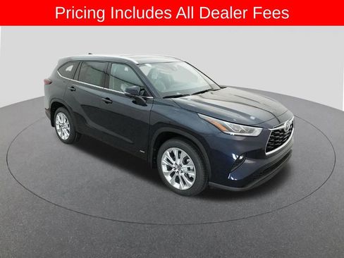 New 2026 Toyota Highlander Limited AWD/4WD image 13