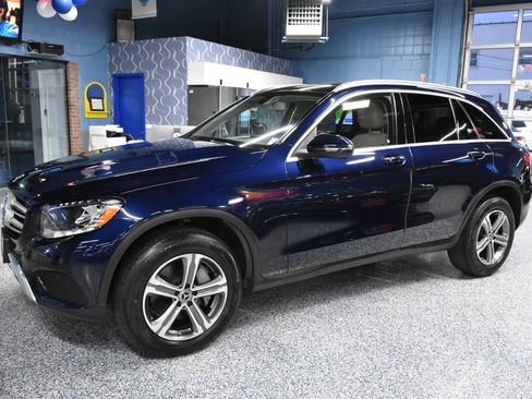 Used 2019 Mercedes-Benz GLC 300 GLC300 4MATIC w/ Premium Package image 12