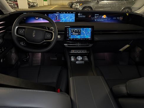 New 2026 Lincoln Nautilus Reserve AWD/4WD image 21