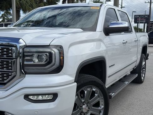 Used 2018 GMC Sierra 1500 Denali RWD image 5