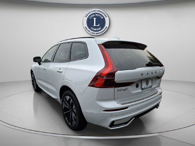 Used 2026 Volvo XC60 B5 Plus AWD/4WD image 2