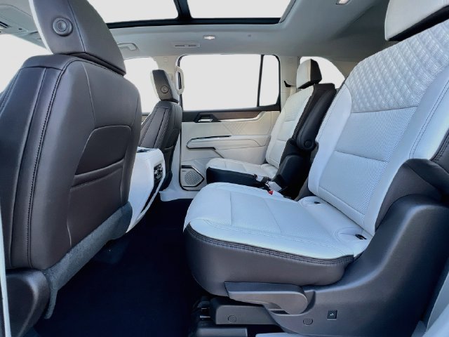 New 2027 GMC Acadia Denali FWD image 17