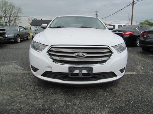 Used 2015 Ford Taurus SEL w/ Equipment Group 201A FWD image 2