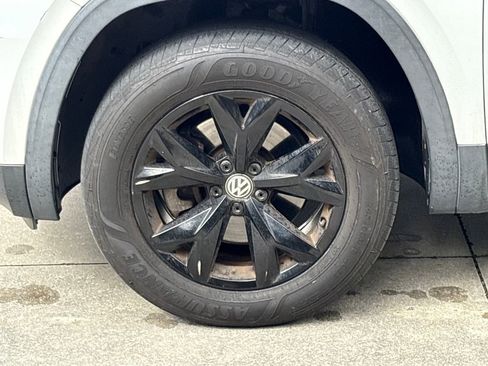 Used 2018 Volkswagen Atlas SE image 11