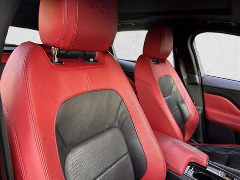 Used 2018 Jaguar F-PACE S image 27