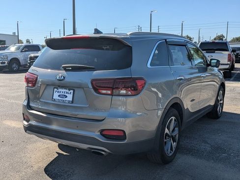 Used 2019 Kia Sorento EX image 5