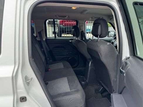 Used 2016 Jeep Patriot Sport FWD image 10