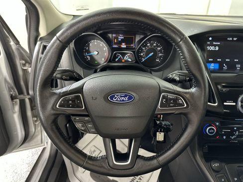 Used 2018 Ford Focus SEL w/ Cold Weather Package image 18