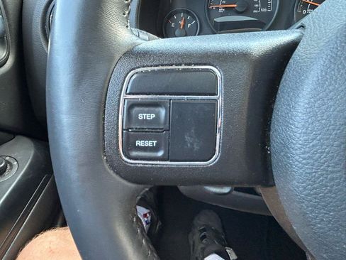 Used 2015 Jeep Patriot High Altitude FWD image 19