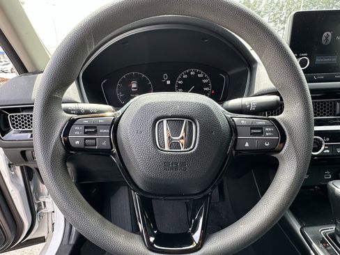 Used 2023 Honda Civic LX image 6