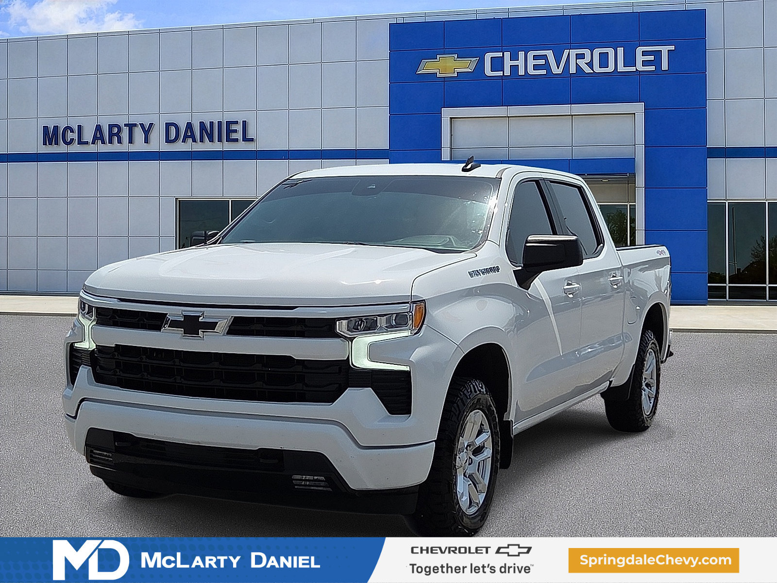 Certified 2024 Chevrolet Silverado 1500 RST w/ Convenience Package II AWD/4WD image 2