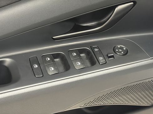 Used 2025 Hyundai Elantra N FWD image 20