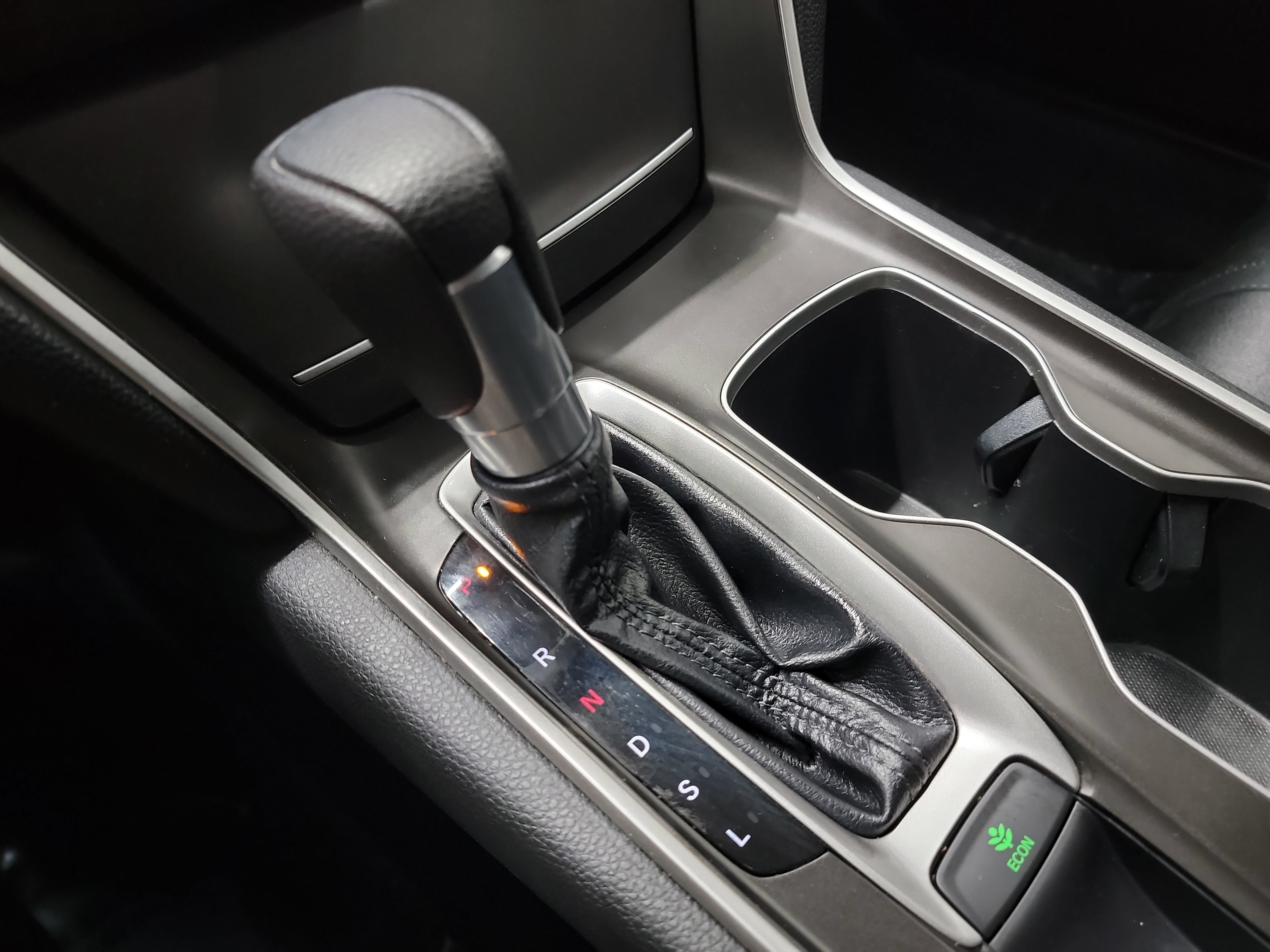 Used 2018 Honda Accord EX image 27