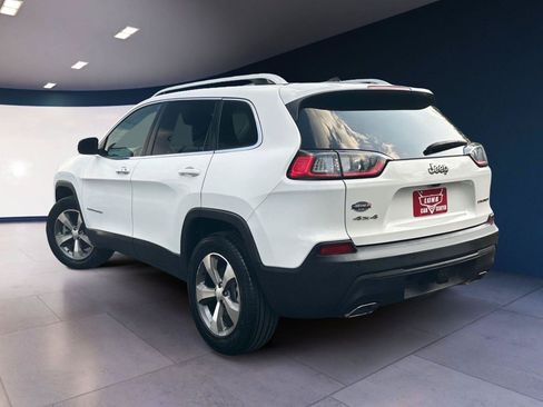 Used 2019 Jeep Cherokee Limited w/ Technology Group AWD/4WD image 3