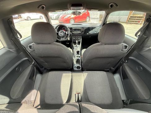 Used 2012 Volkswagen Beetle 2.5 FWD image 10