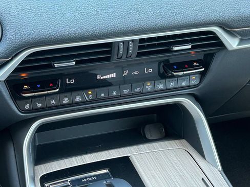 New 2026 MAZDA CX-90 Plug-In Hybrid w/ Preferred AWD/4WD image 17