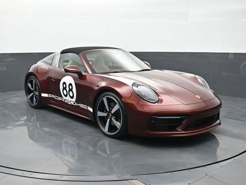 Certified 2021 Porsche 911 AWD/4WD image 22