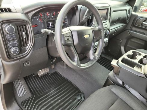 Used 2024 Chevrolet Silverado 2500 Custom w/ Custom Value Package image 24