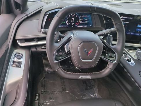 Used 2025 Chevrolet Corvette Z06 RWD image 17