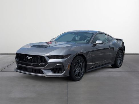 Used 2026 Ford Mustang GT Premium w/ GT Performance Package RWD image 2
