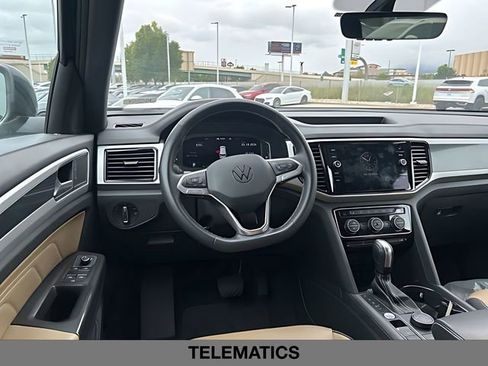 Used 2023 Volkswagen Atlas Cross Sport SE w/ Black Wheel Package AWD/4WD image 20