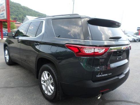 Used 2021 Chevrolet Traverse LT image 7