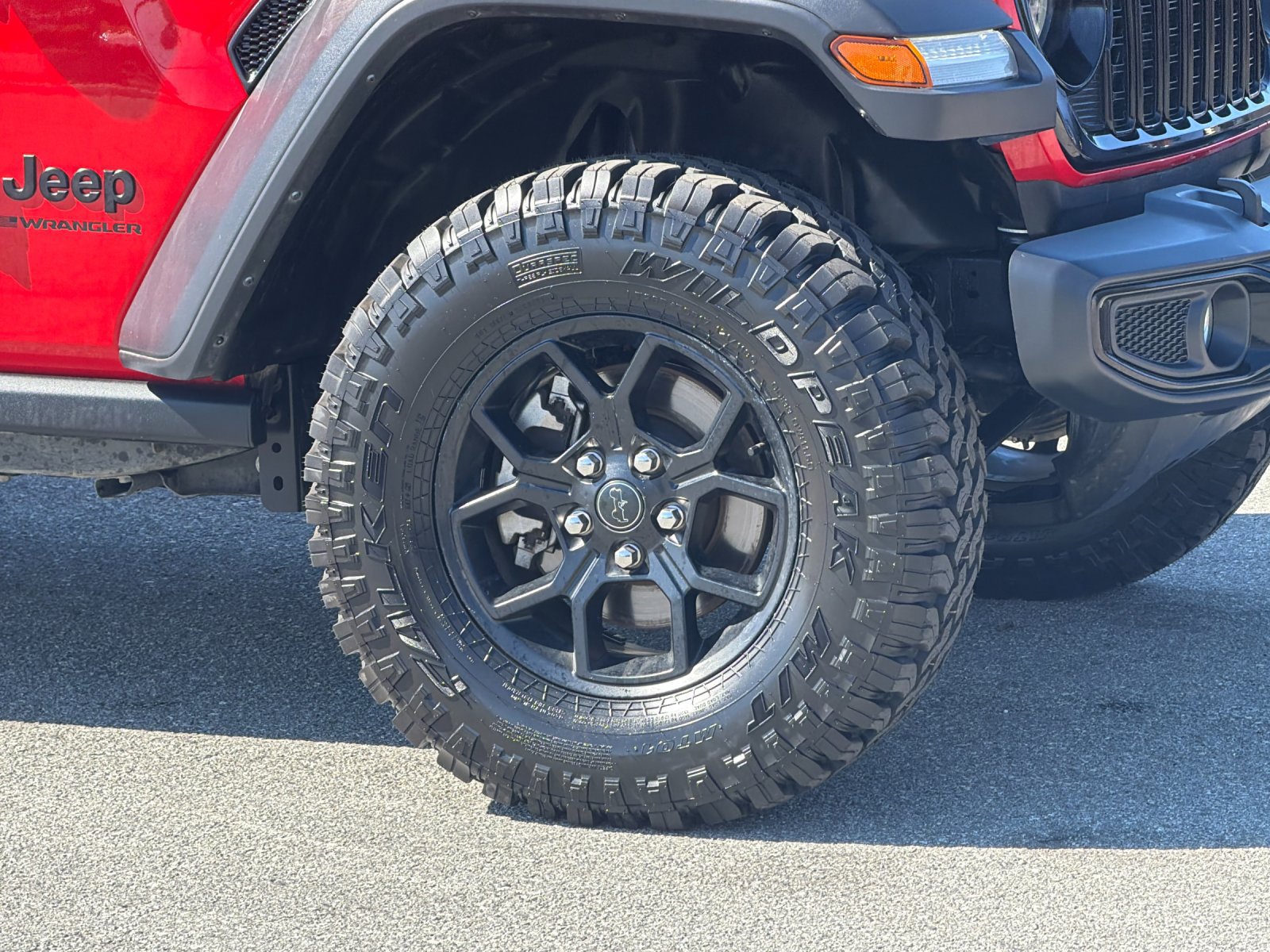Used 2025 Jeep Wrangler Unlimited Sport AWD/4WD image 34