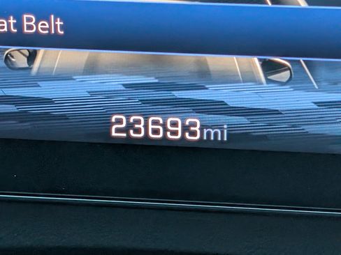 Used 2024 Chevrolet Traverse Z71 w/ Enhanced Driving Package image 28