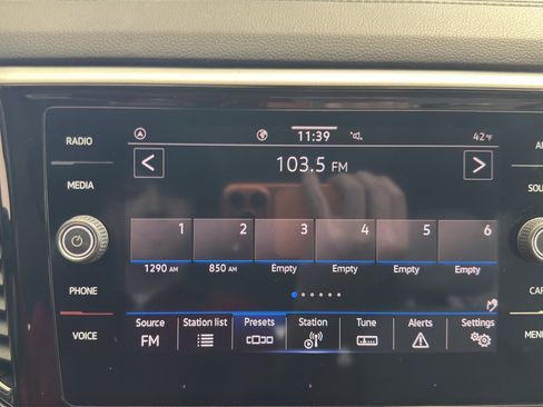 Certified 2023 Volkswagen Atlas SE w/ Panoramic Sunroof Package image 17