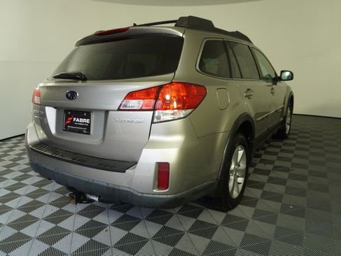 Used 2014 Subaru Outback 2.5i Limited w/ Moonroof Package image 7
