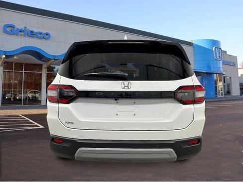 New 2025 Honda Pilot EX-L image 4