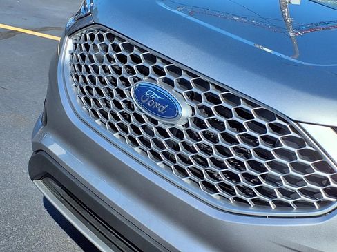 Used 2024 Ford Edge SEL w/ Convenience Package AWD/4WD image 32