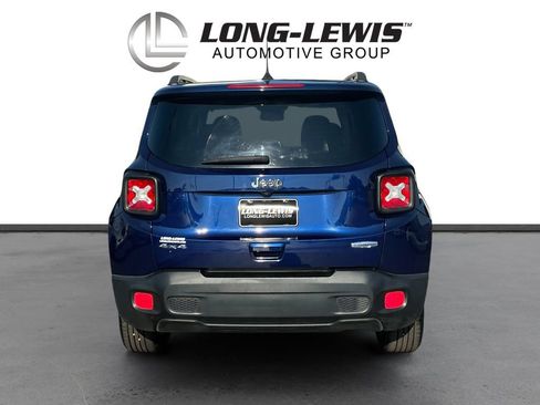 Used 2018 Jeep Renegade Latitude w/ Cold Weather Group AWD/4WD image 5