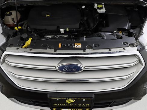 Used 2018 Ford Escape SE image 42