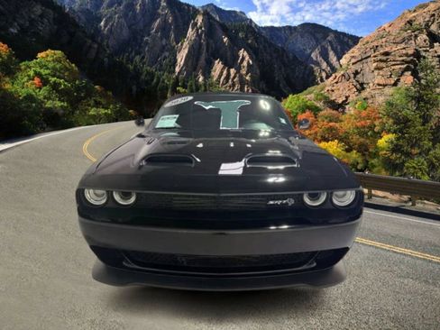 Used 2020 Dodge Challenger SRT Hellcat Redeye RWD image 4