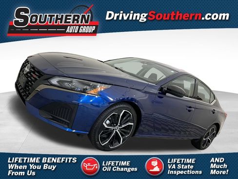 Used 2024 Nissan Altima 2.5 SR FWD image 1