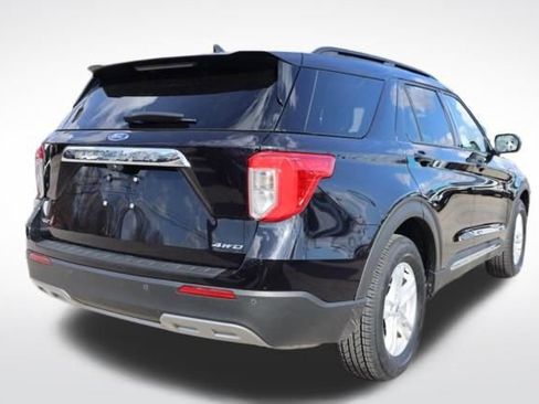 Used 2022 Ford Explorer XLT w/ Equipment Group 202A image 11