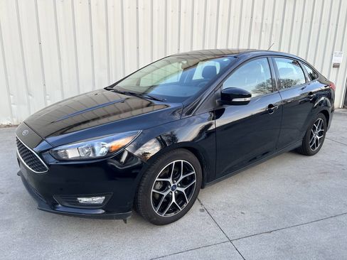 Used 2018 Ford Focus SEL image 7