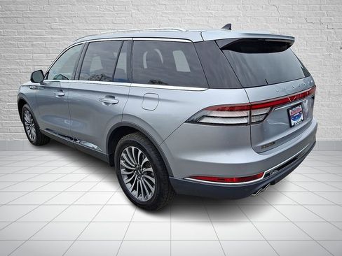 Used 2023 Lincoln Aviator AWD w/ Premium Package image 6